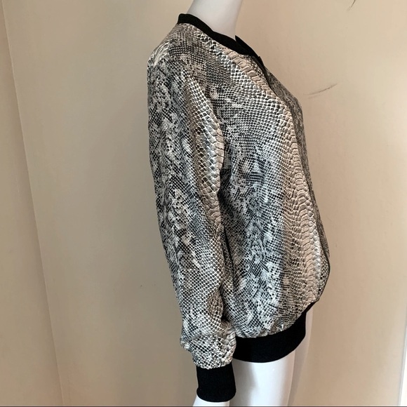 GOLD HAWK Silk Python Snake Print Bomber Jacket Zip Front Size S - Picture 9 of 14